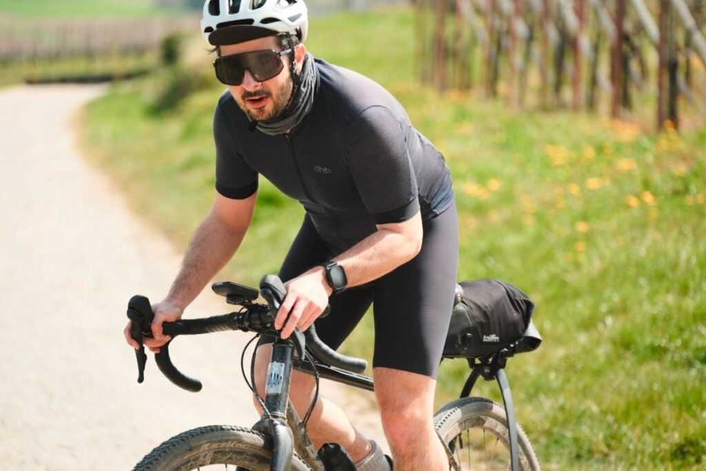 Utiliser un cuissard route en gravel sur chemin roulant