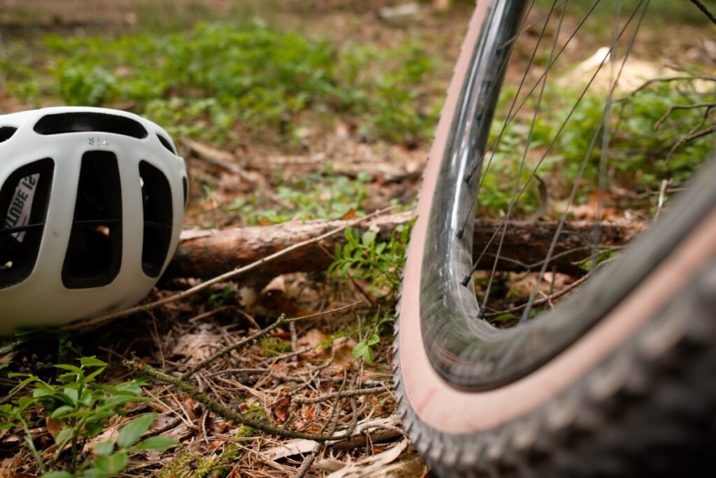 Jante haute de 35mm en carbone parfaite pour le gravel