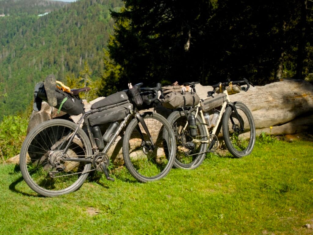 Comparaison roue gravel aluminium et carbone